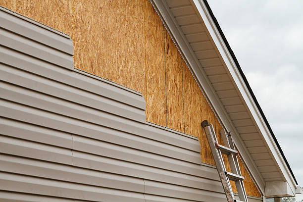 24/7 Emergency Siding Contractor experts in Erie, IL
